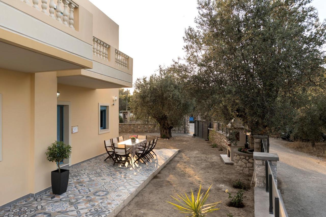Lindos Luxury Retro Villas Exterior photo