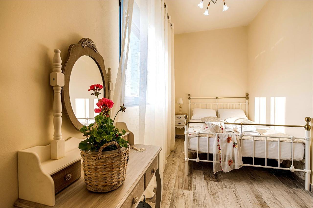 Lindos Luxury Retro Villas Exterior photo